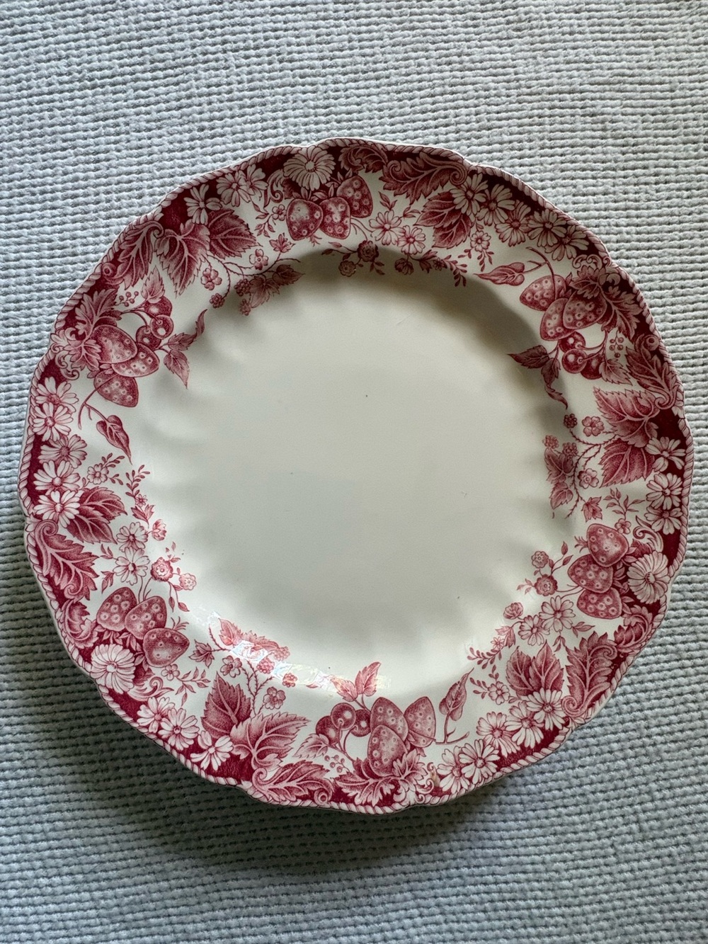 Set of 4, 10” Vintage Strawberry Cottagecore Dinner Plates
